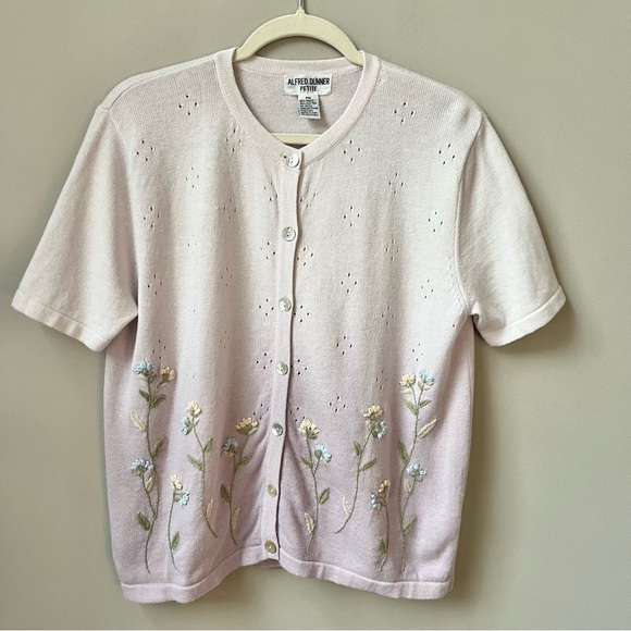 Vintage Lilac Purple Cardigan Sweater Women’s Medium Dainty‎ Floral Embroidered - Picture 1 of 12